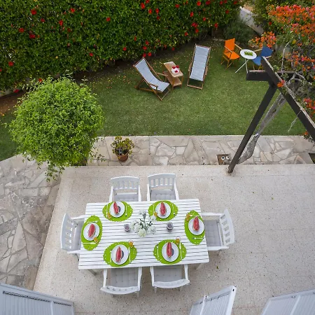 Sea Maris Villa