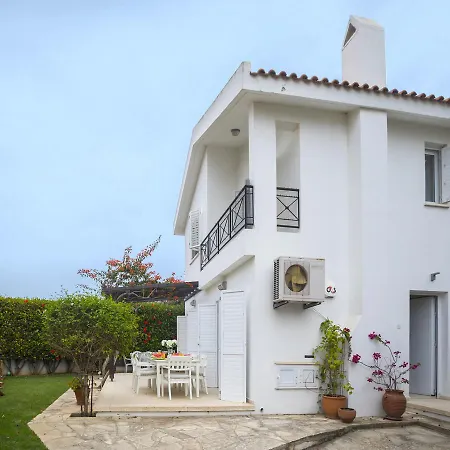 Sea Maris Villa